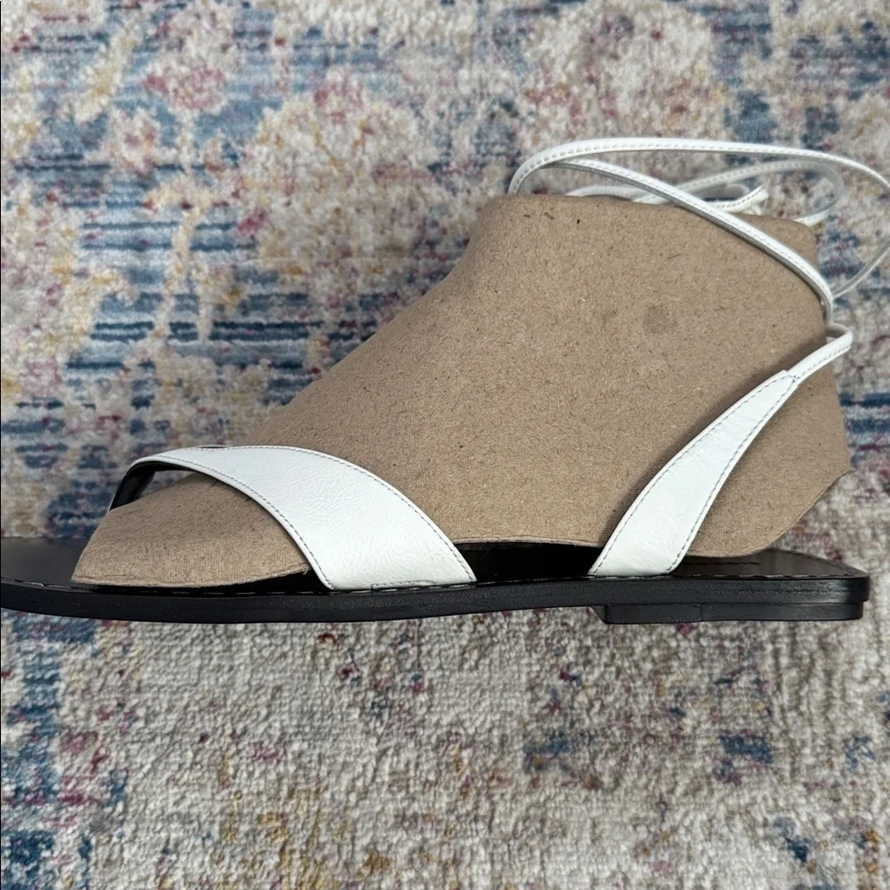 👡 Sigerson Morrison white leather Noah sandals. Size 38. NWT.